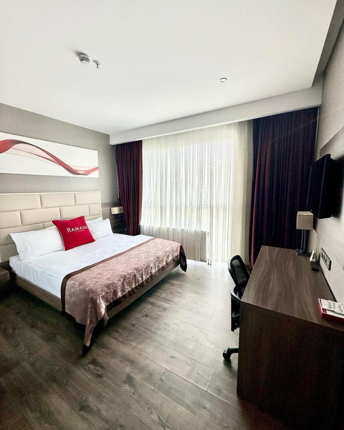 Ramada By Wyndham Sivas Hotell Exteriör bild
